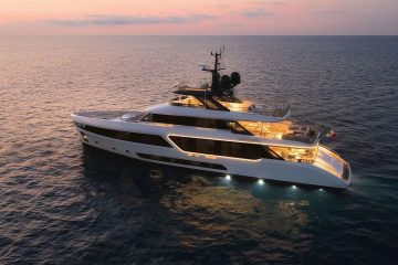 KOJU âThe Multiple Award Winning Benetti Yacht Blending 1960âs Style With 2022 Mechanics.