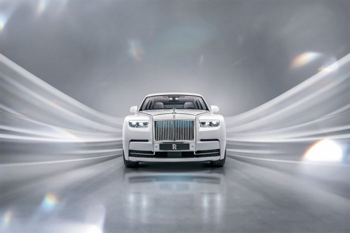 Rolls-Royce Introduces Phantom Series II : A New Expression
