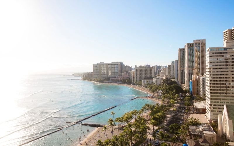 The Twin Fin Hotel Welcomes Guests to Experience Surf Culture in Waikiki