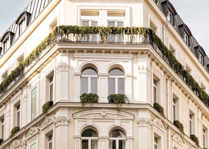 ChÃteau des Fleurs, Steps From Champs ÃlysÃes And Inspired By Art Nouveau