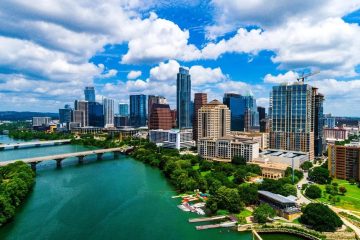 Dive Into The Beauty Of Austin At The Loren At Lady Bird Lake