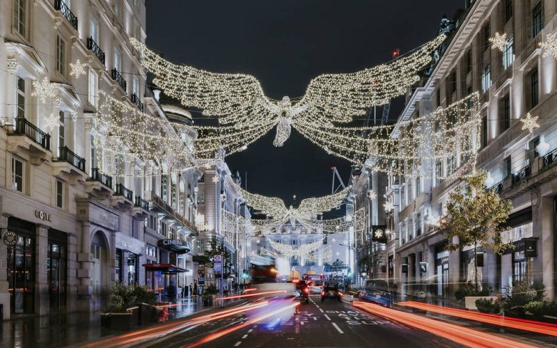 Experience the Luxury of Londonâs Festive Season at These Iconic Hotels