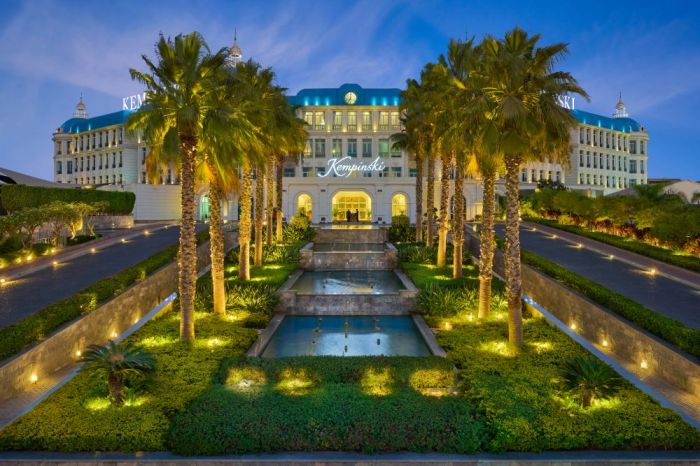 A Grand Oasis of Glamour: Royal Maxim Palace Kempinski Cairo